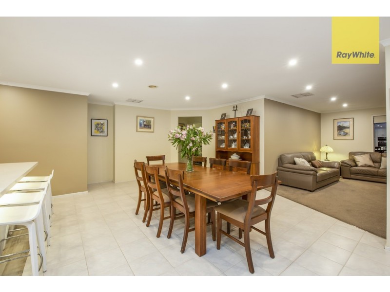 16 Yiota Place, Sydenham VIC 3037