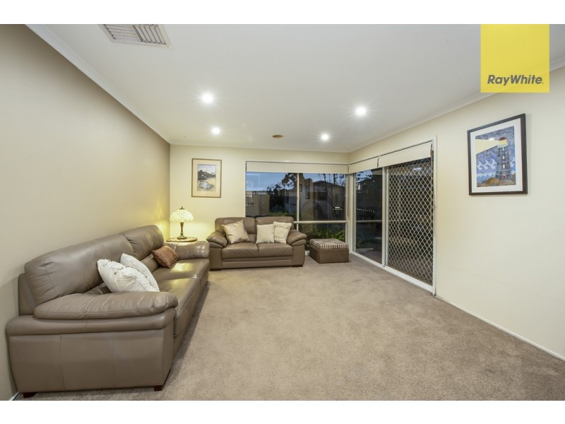 16 Yiota Place, Sydenham VIC 3037