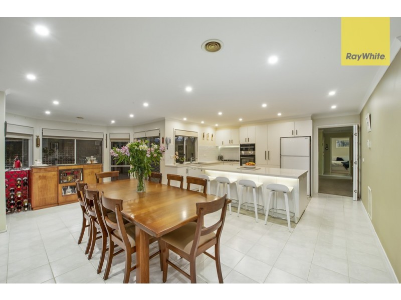 16 Yiota Place, Sydenham VIC 3037
