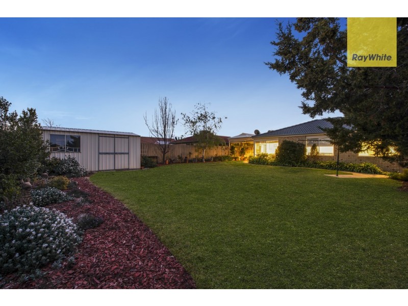 16 Yiota Place, Sydenham VIC 3037
