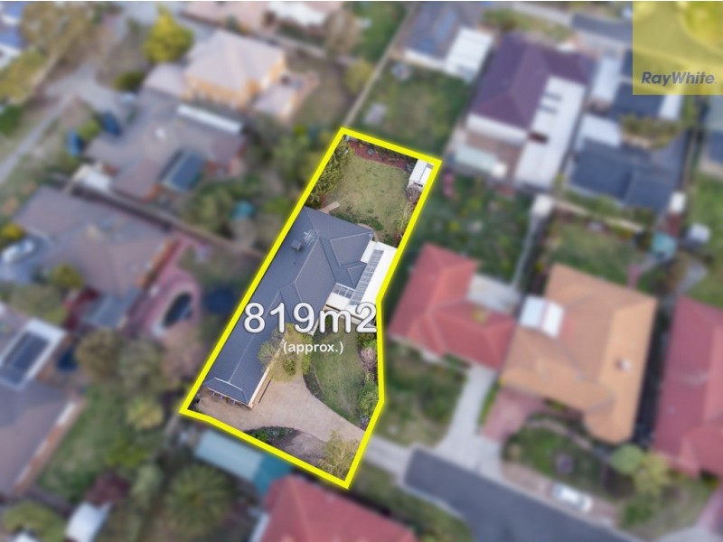 16 Yiota Place, Sydenham VIC 3037
