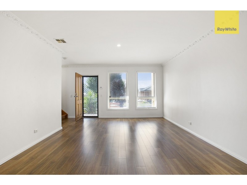 8 Sacras Court, Sydenham VIC 3037