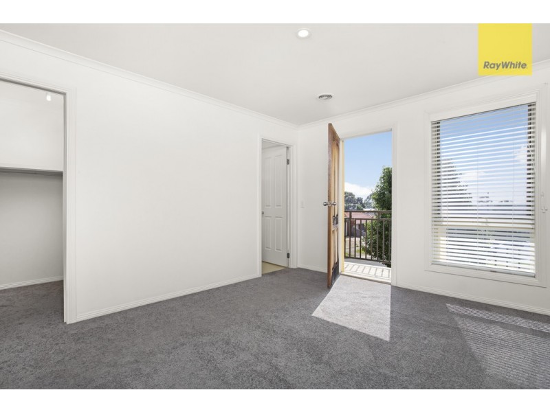 8 Sacras Court, Sydenham VIC 3037