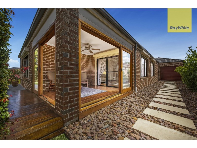 71 Loddon Drive, Taylors Hill VIC 3037