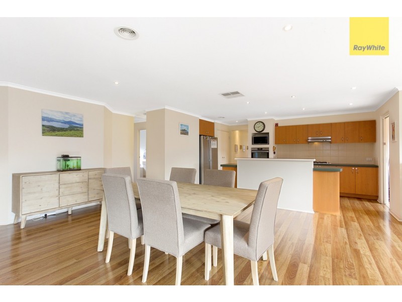 3 Gurners Lane, Taylors Hill VIC 3037
