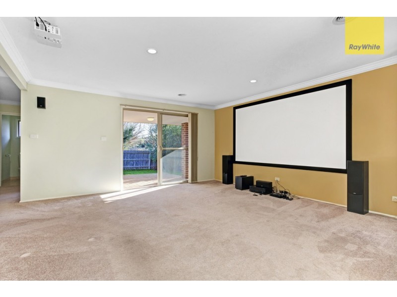 33 Berthon Crescent, Hillside VIC 3037