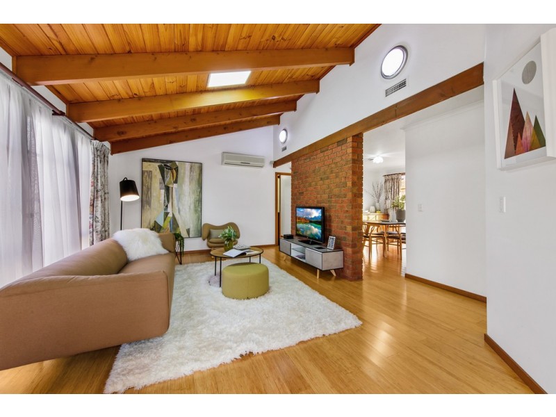 13 Lady Nelson Way, Keilor Downs VIC 3038