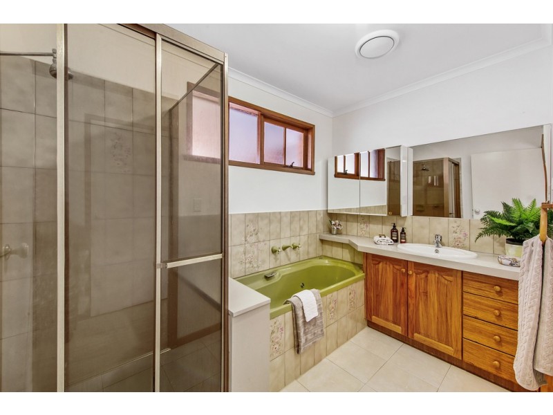 13 Lady Nelson Way, Keilor Downs VIC 3038