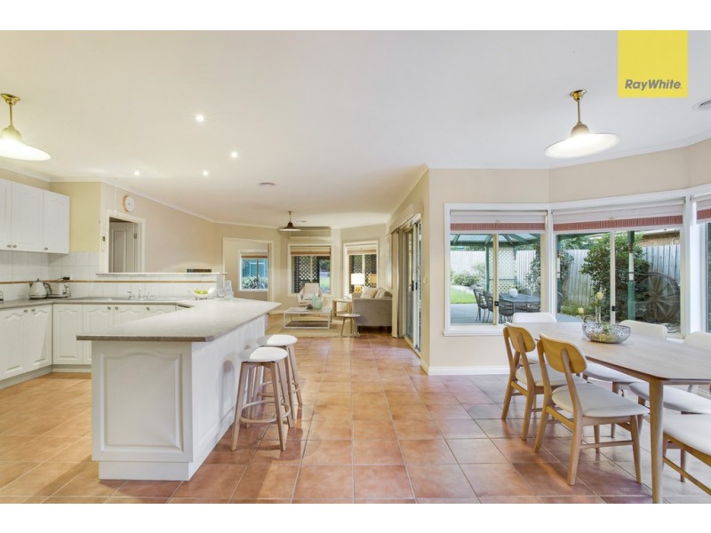 26 Whiteley Parade, Taylors Lakes VIC 3038