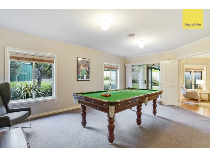 26 Whiteley Parade, Taylors Lakes VIC 3038