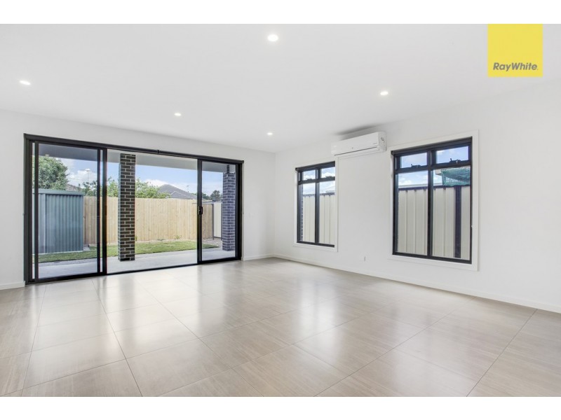 1/14 Cornhill Street, St Albans VIC 3021