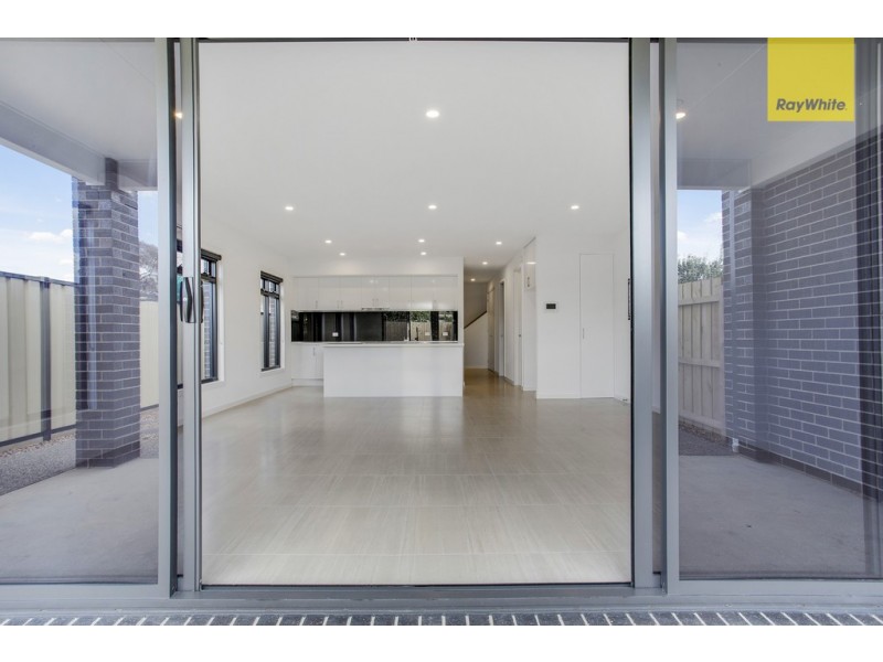 1/14 Cornhill Street, St Albans VIC 3021