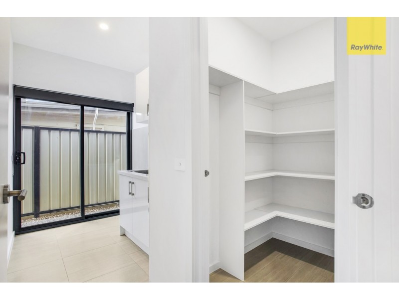 1/14 Cornhill Street, St Albans VIC 3021