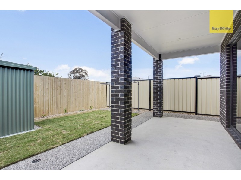 1/14 Cornhill Street, St Albans VIC 3021