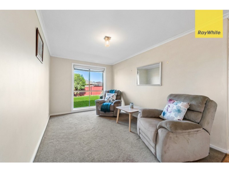 8 Rachel Court, Sydenham VIC 3037