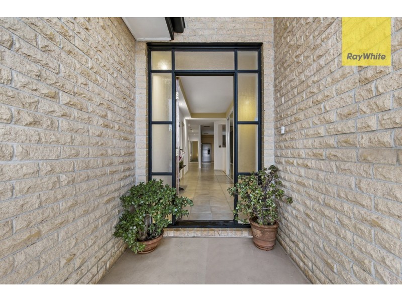 44 Tudor Rose Crescent, Sydenham VIC 3037