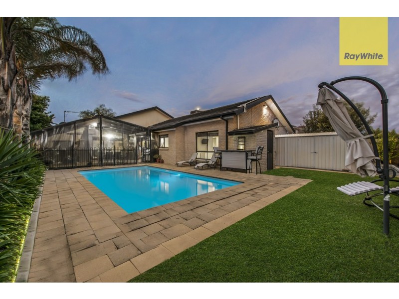 44 Tudor Rose Crescent, Sydenham VIC 3037