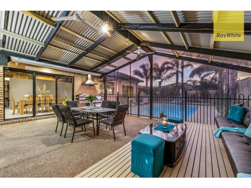 44 Tudor Rose Crescent, Sydenham VIC 3037