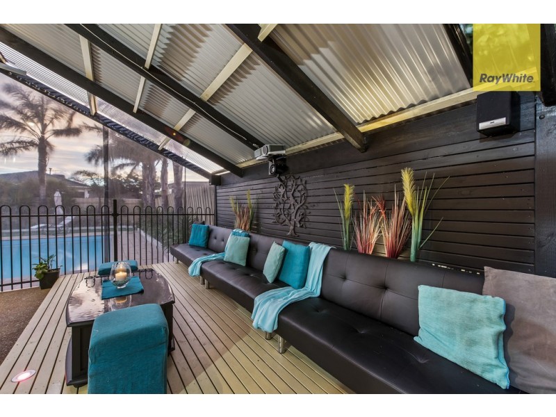 44 Tudor Rose Crescent, Sydenham VIC 3037