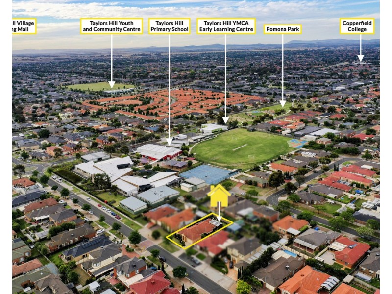 34 Loddon Drive, Taylors Hill VIC 3037