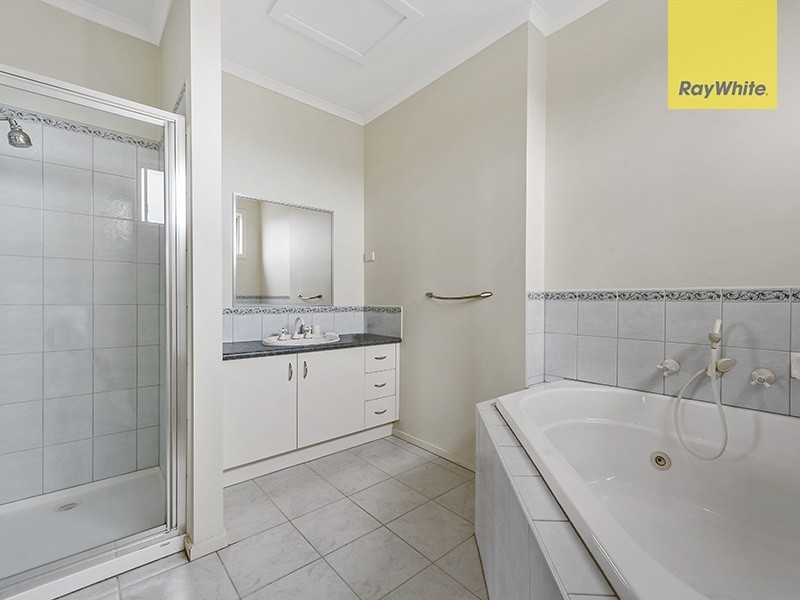46 Lady Rose Crescent, Sydenham VIC 3037