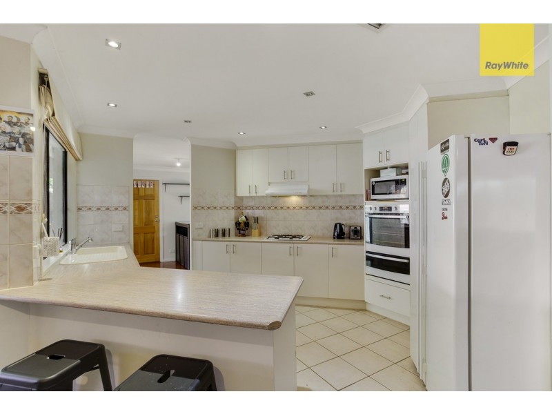 7 Liam Close, Hillside VIC 3037