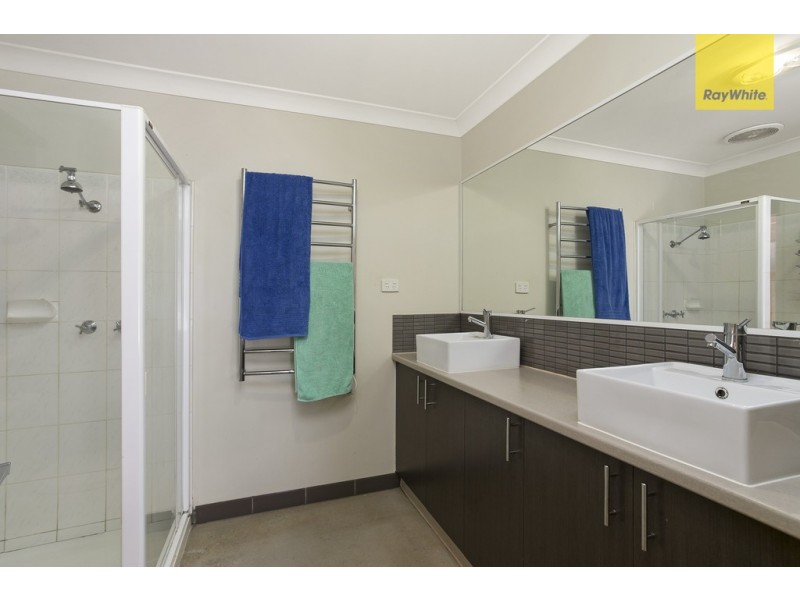 7 Liam Close, Hillside VIC 3037