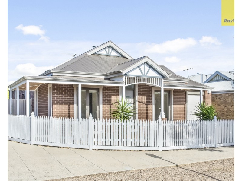 16 Verdon Avenue, Caroline Springs VIC 3023
