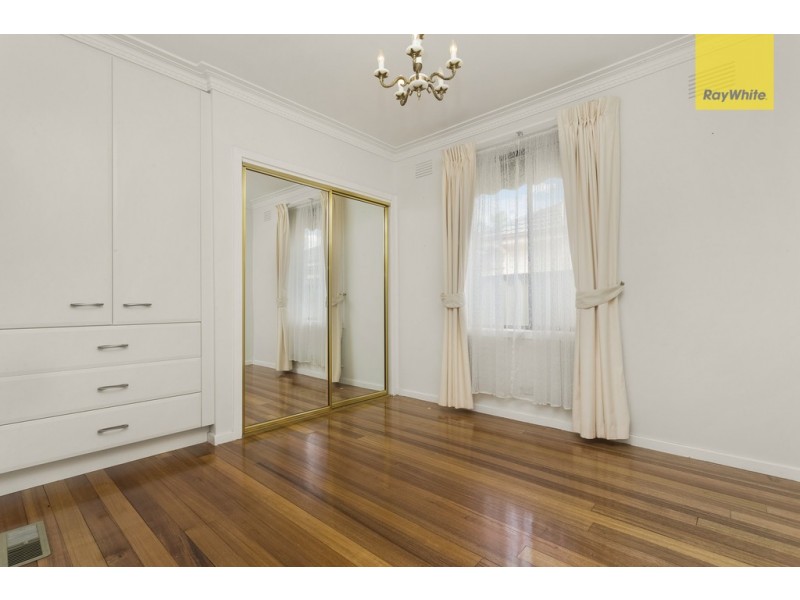 90 Halsey Road, Airport West VIC 3042