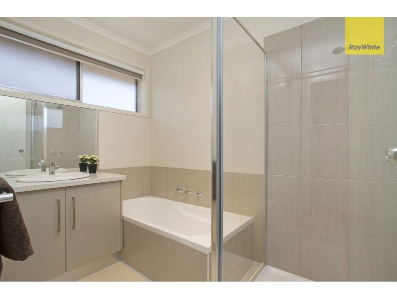 50 Angelique Grove, Albanvale VIC 3021