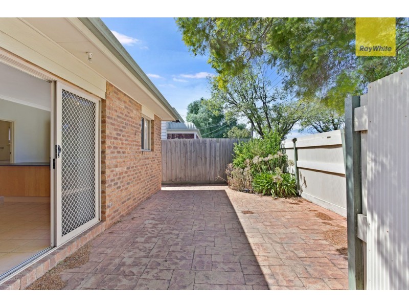 1/116 Morris Street, Sunshine VIC 3020