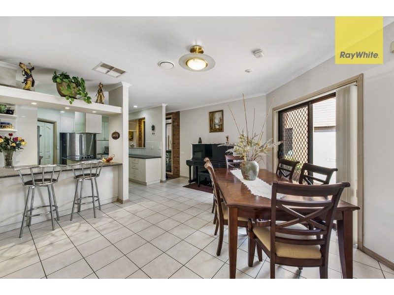 5 Vinct Close, Keilor Downs VIC 3038