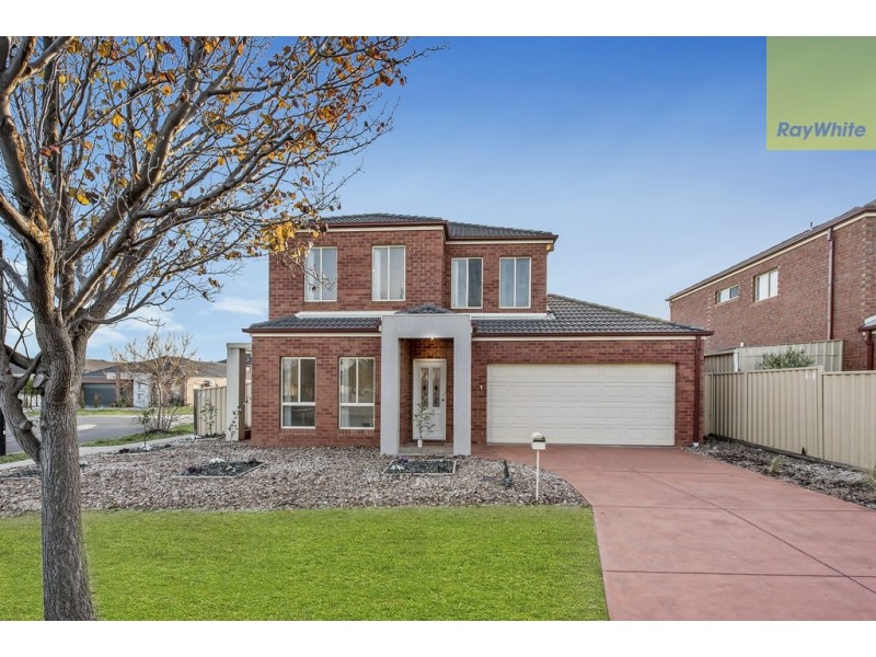 1 Kings Domain, Caroline Springs VIC 3023