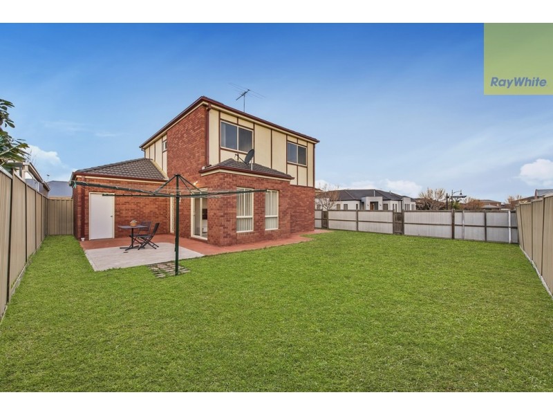 1 Kings Domain, Caroline Springs VIC 3023