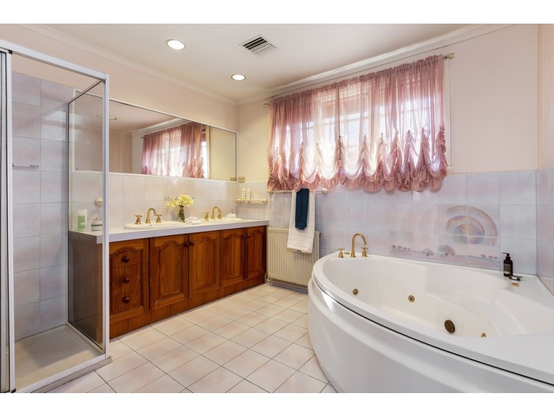 7 Blair Court, Keilor VIC 3036