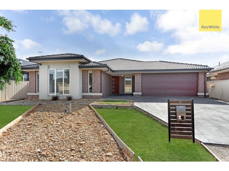 5 Nevis Place, Taylors Hill VIC 3037