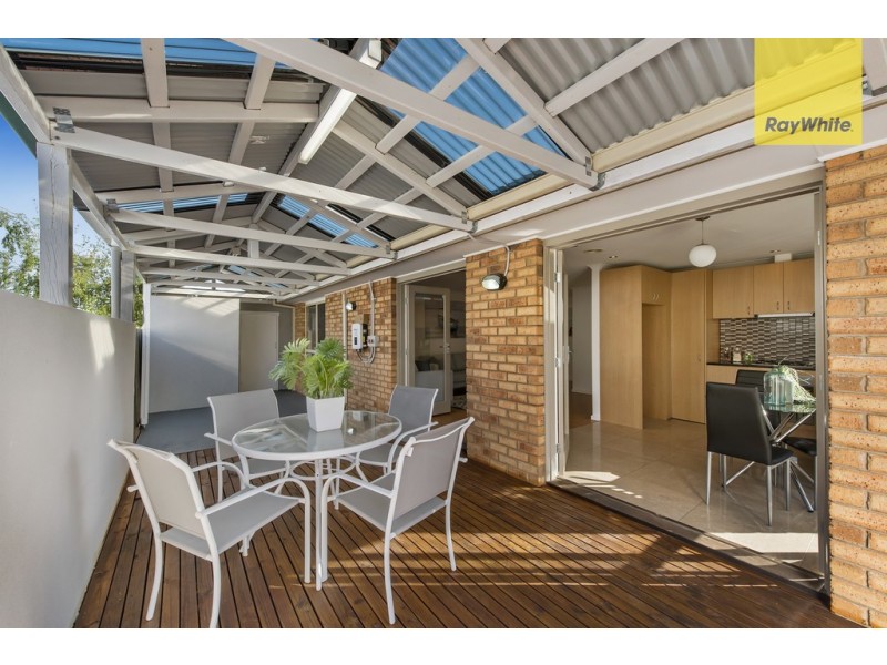 2/39 Manchester Drive, Sydenham VIC 3037