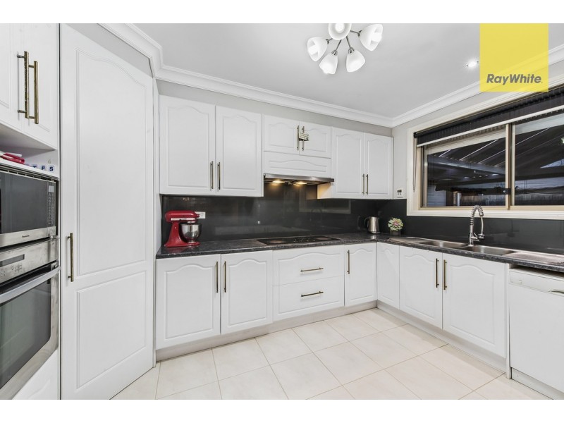 11 Albertine Crescent, Sydenham VIC 3037