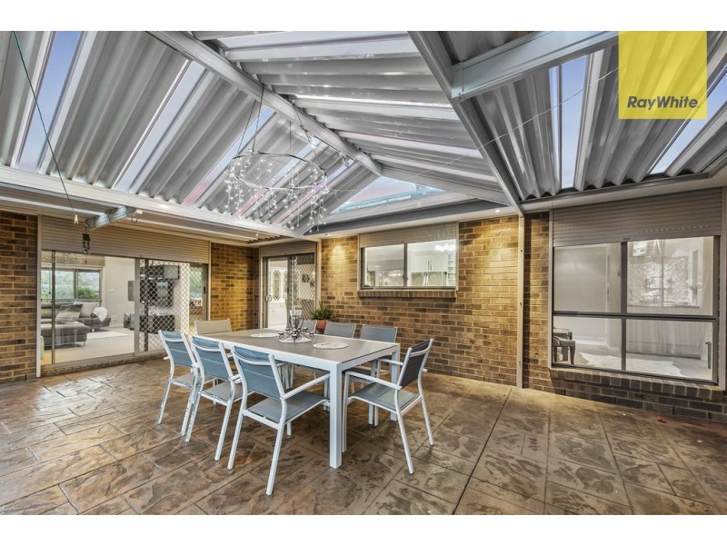 11 Albertine Crescent, Sydenham VIC 3037