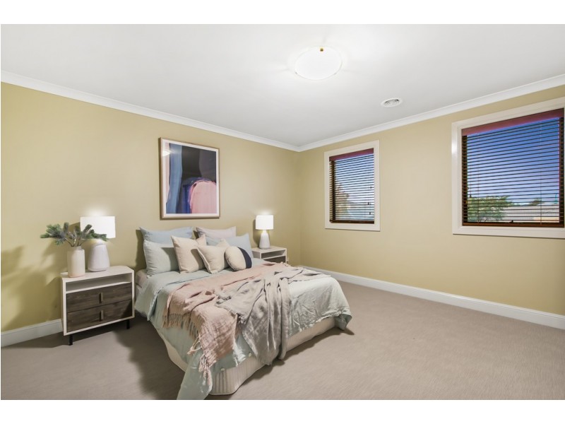 7 Wisteria Close, Taylors Hill VIC 3037