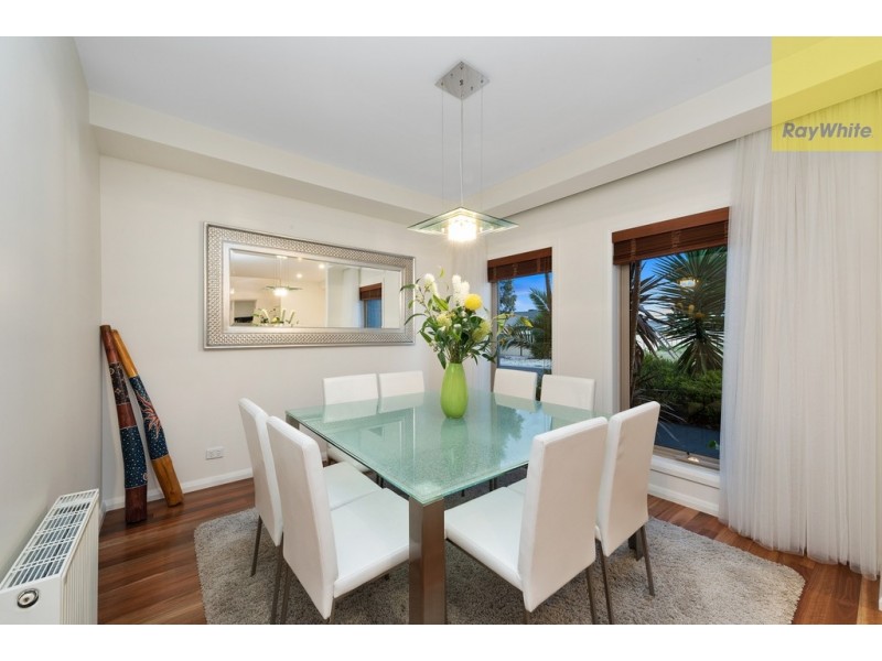 21 Illawarra Circuit, Taylors Hill VIC 3037