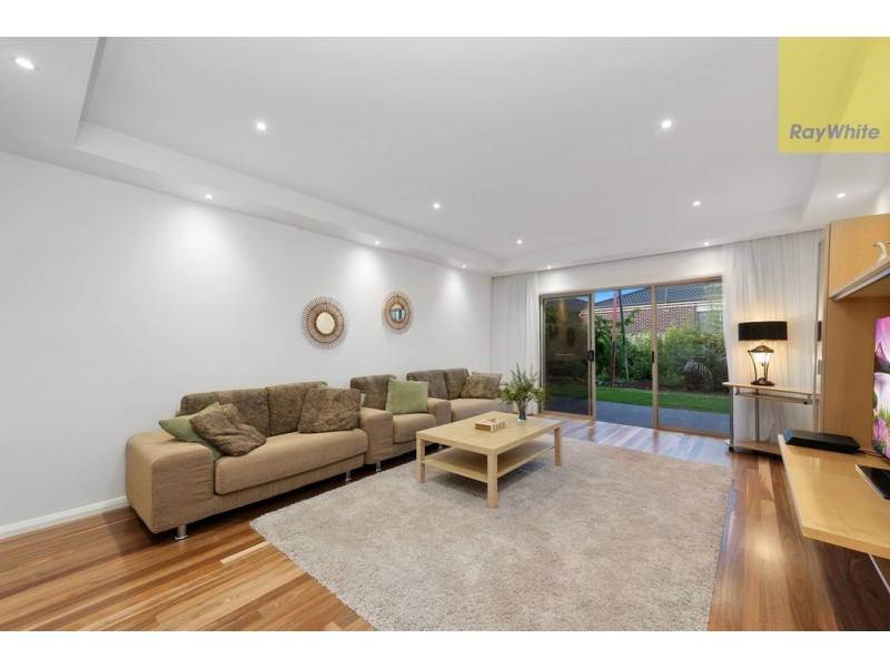 21 Illawarra Circuit, Taylors Hill VIC 3037