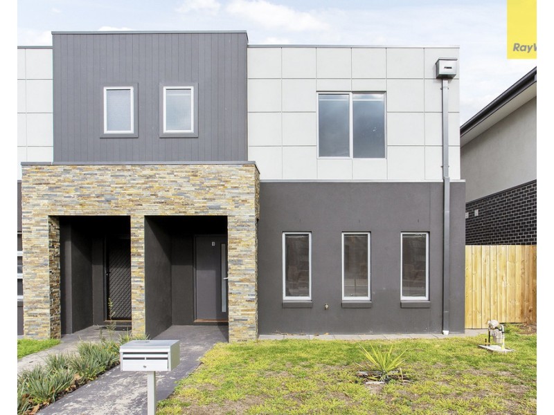 8 Armadale Place, Hillside VIC 3037