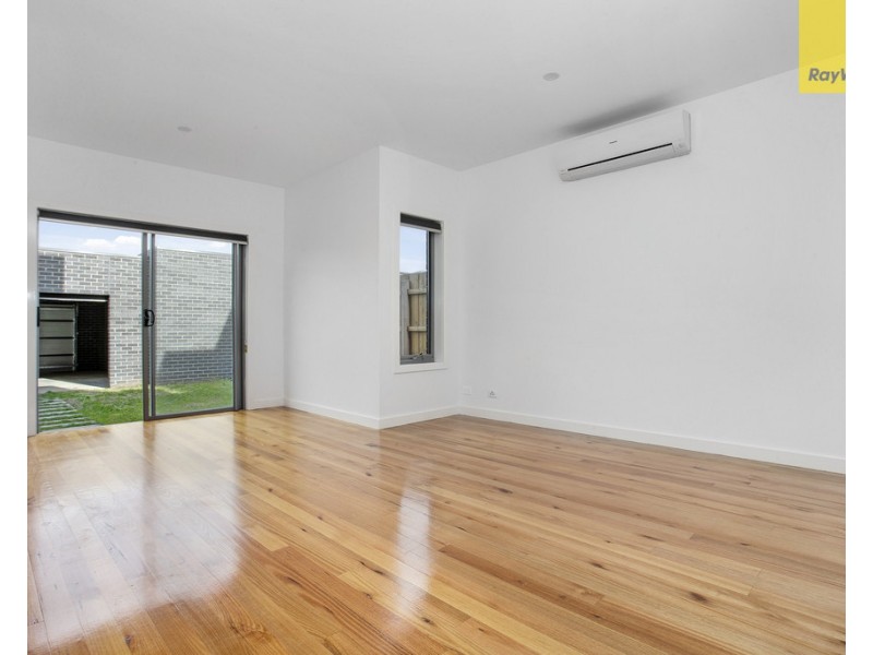 8 Armadale Place, Hillside VIC 3037