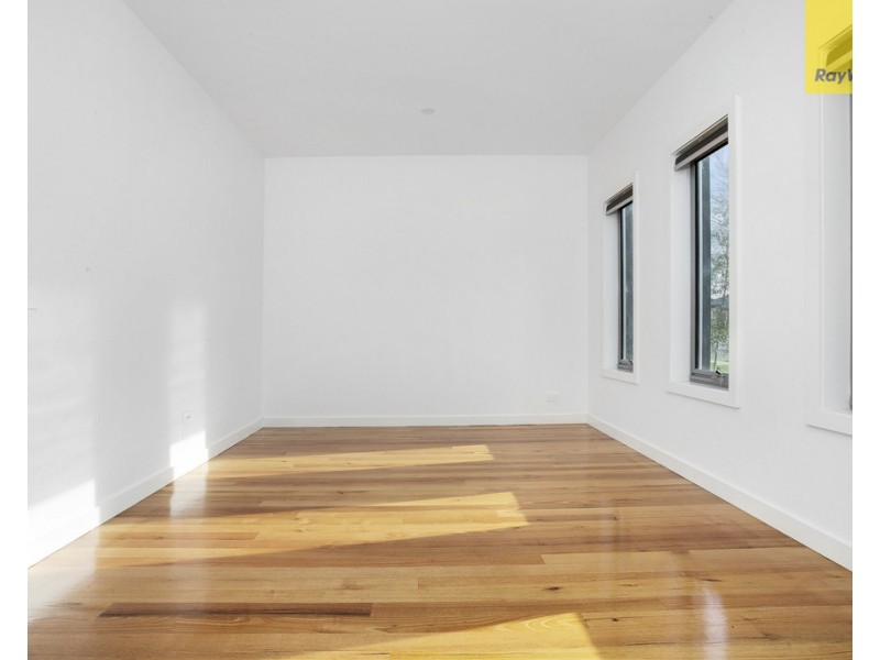 8 Armadale Place, Hillside VIC 3037