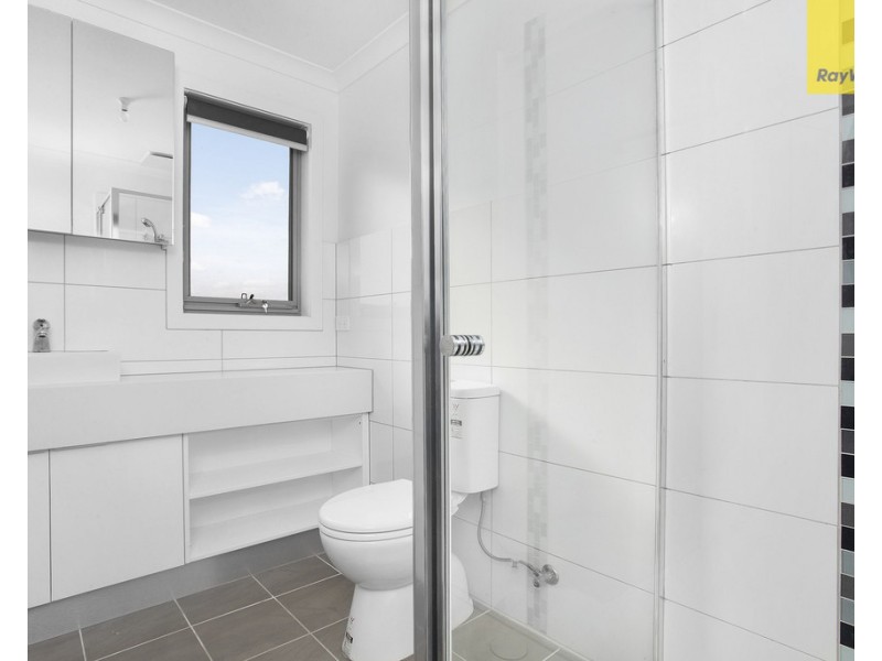 8 Armadale Place, Hillside VIC 3037