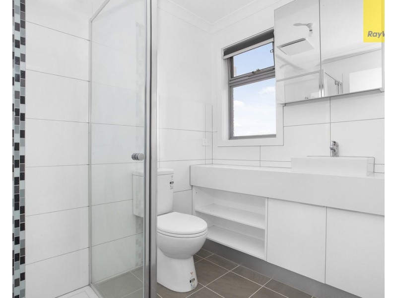 8 Armadale Place, Hillside VIC 3037