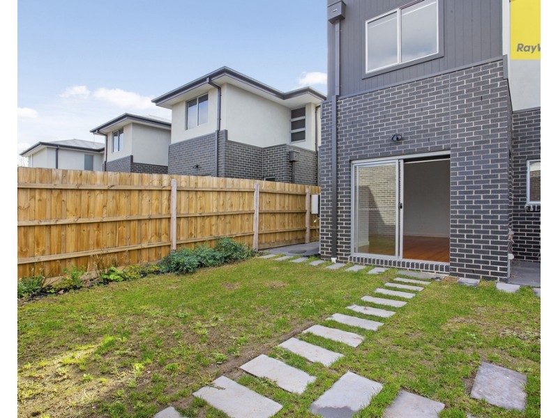 8 Armadale Place, Hillside VIC 3037