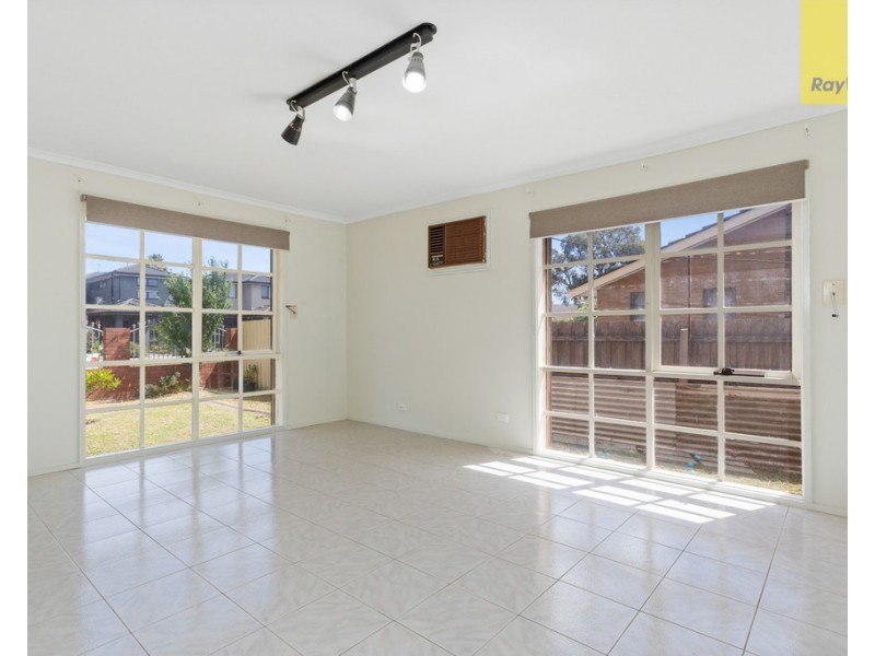 4 Bellevue Drive, Keilor Downs VIC 3038