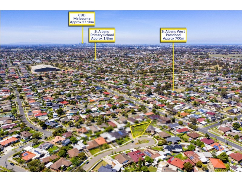 12 Lambolle Court, St Albans VIC 3021